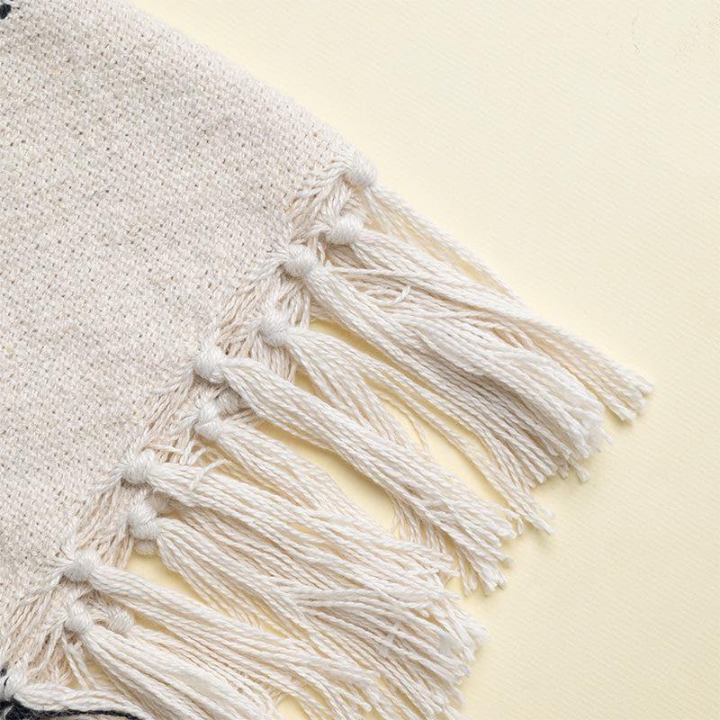 Buy Brija Bask Throw Throws from Vaaree