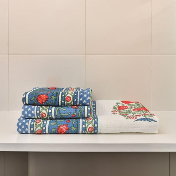 Buy Chakori Waffle Towel Combo - Set Of Three Towel Sets from Vaaree