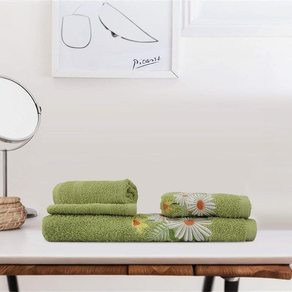 Buy DaisyD Towel (Green) - Four Piece Set Towel Sets from Vaaree