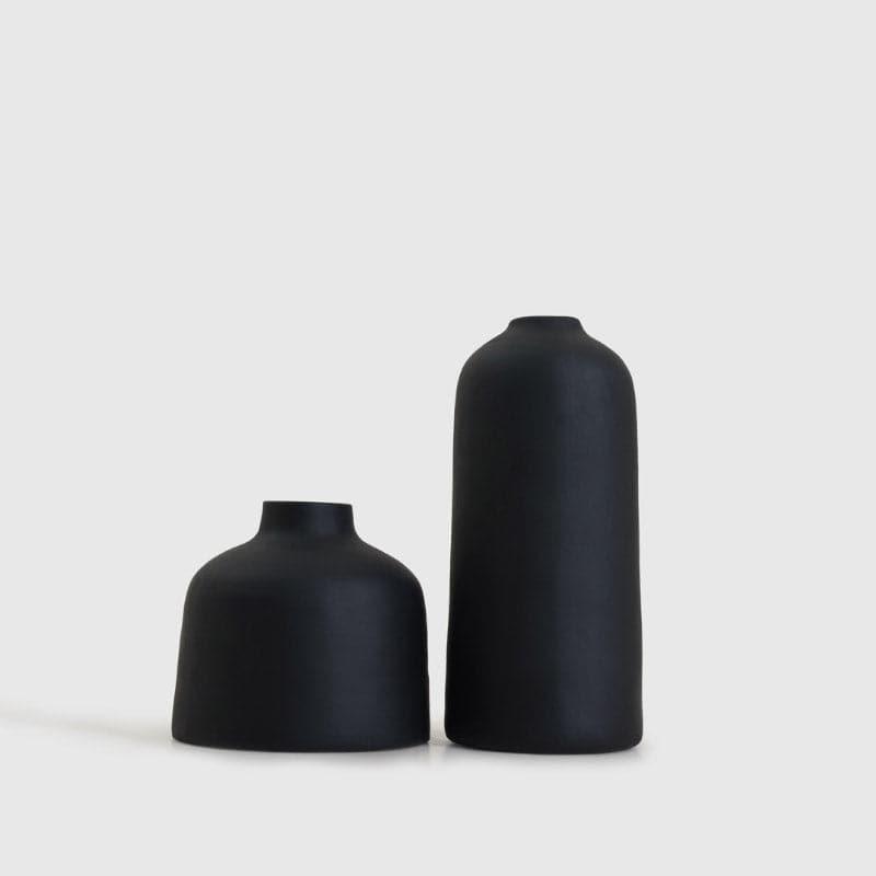 Buy Abbot Vase (Black) - Set Of Two Vase from Vaaree