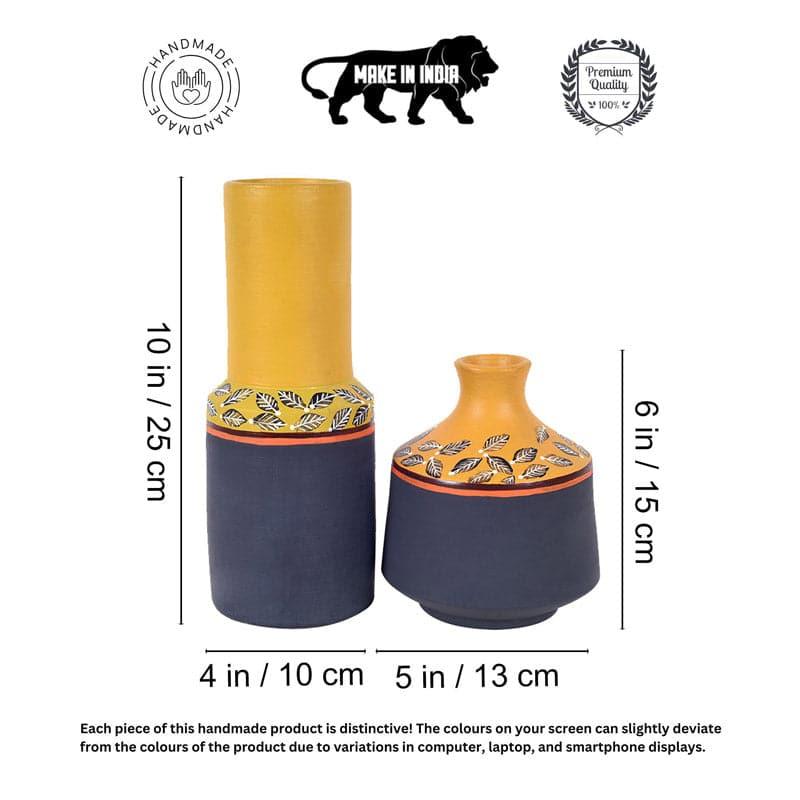 Buy Amoli Tribal Terracotta Vase - Set Of Two Vase from Vaaree