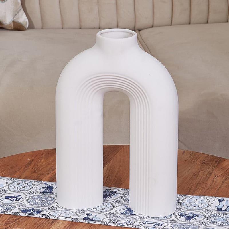 Buy Arch Mason Vason Vase from Vaaree