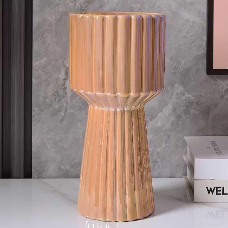 Buy Artistic Impression Vase Vase from Vaaree