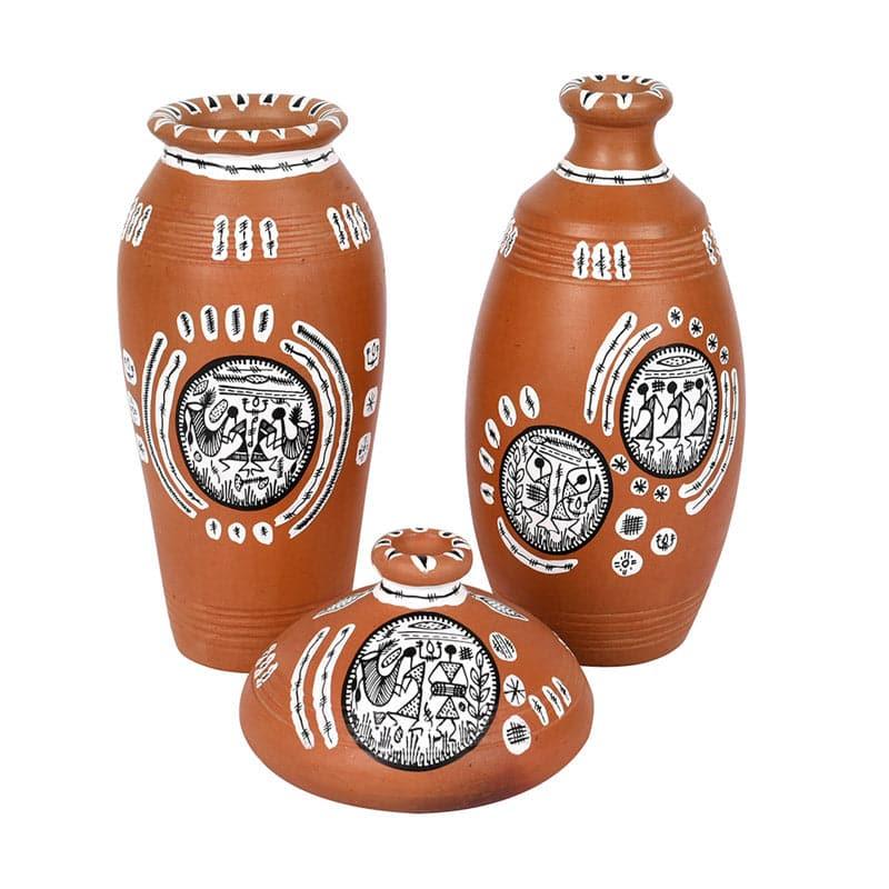 Buy Aspari Tribal Terracotta Vase - Set Of Three Vase from Vaaree