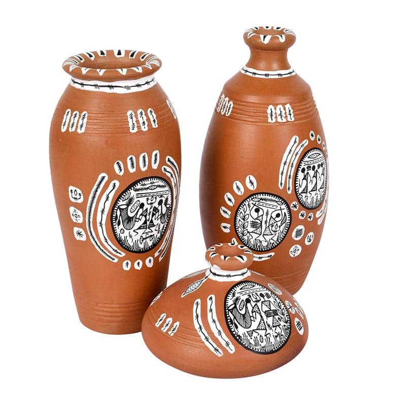 Buy Aspari Tribal Terracotta Vase - Set Of Three Vase from Vaaree