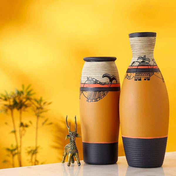 Buy Vase - Banhi Tribal Terracotta Vase - Set Of Two at Vaaree online
