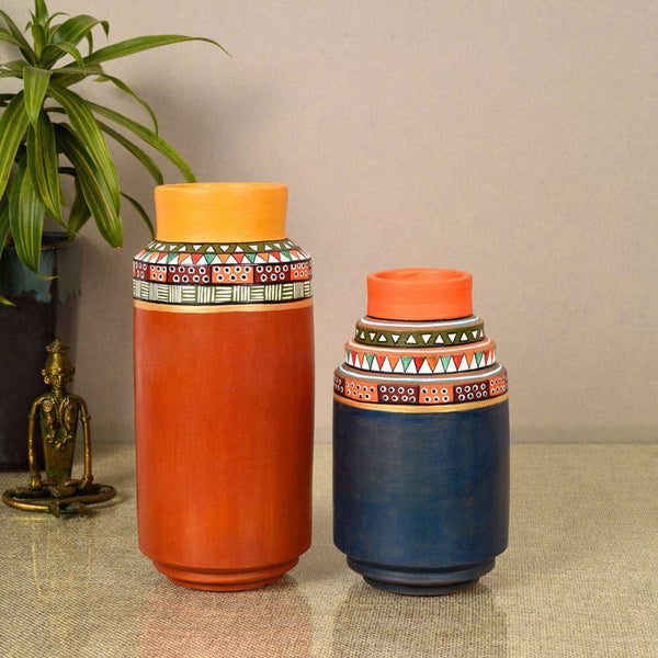 Buy Vase - Bhumika Tribal Terracotta Vase - Set Of Two at Vaaree online