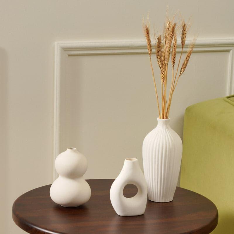 Buy Burly Boom Vase - Set Of Three Vase from Vaaree