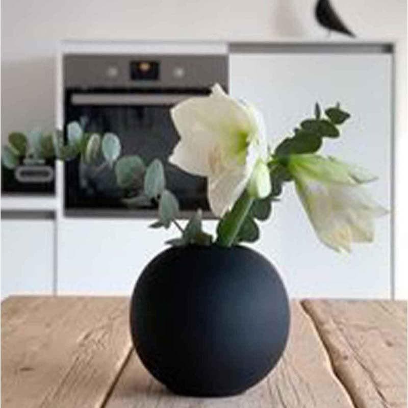 Buy Caim Vase - Black Vase from Vaaree