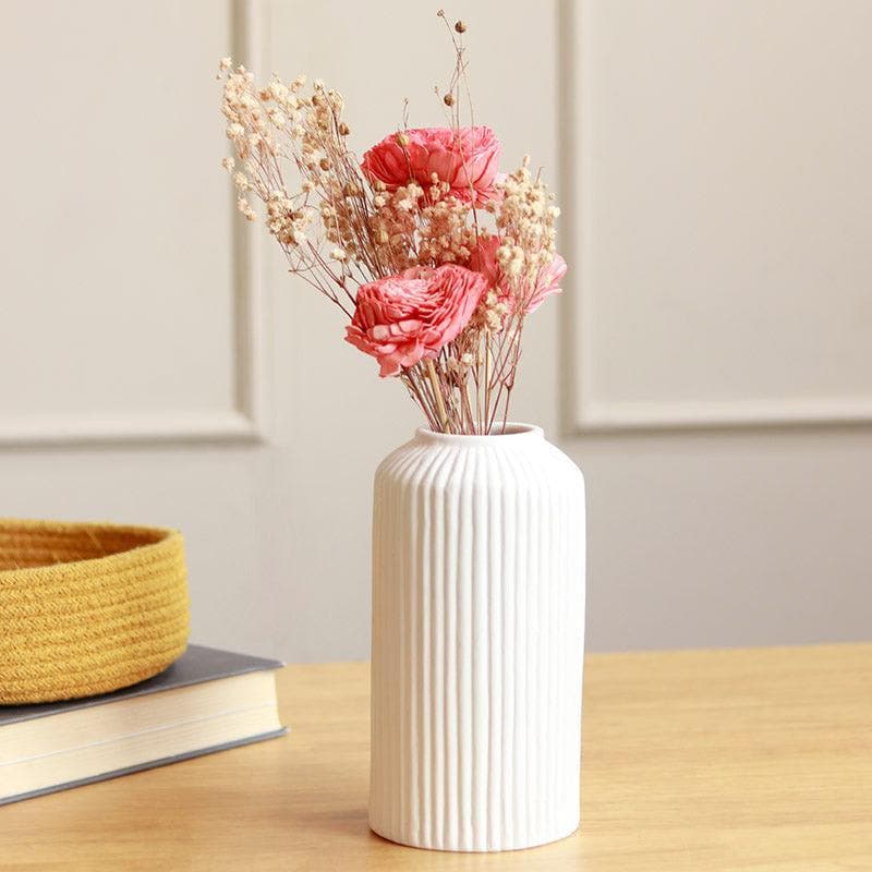 Buy Vase - Charmia Vase With Naturally Dried Flower Bunch at Vaaree online