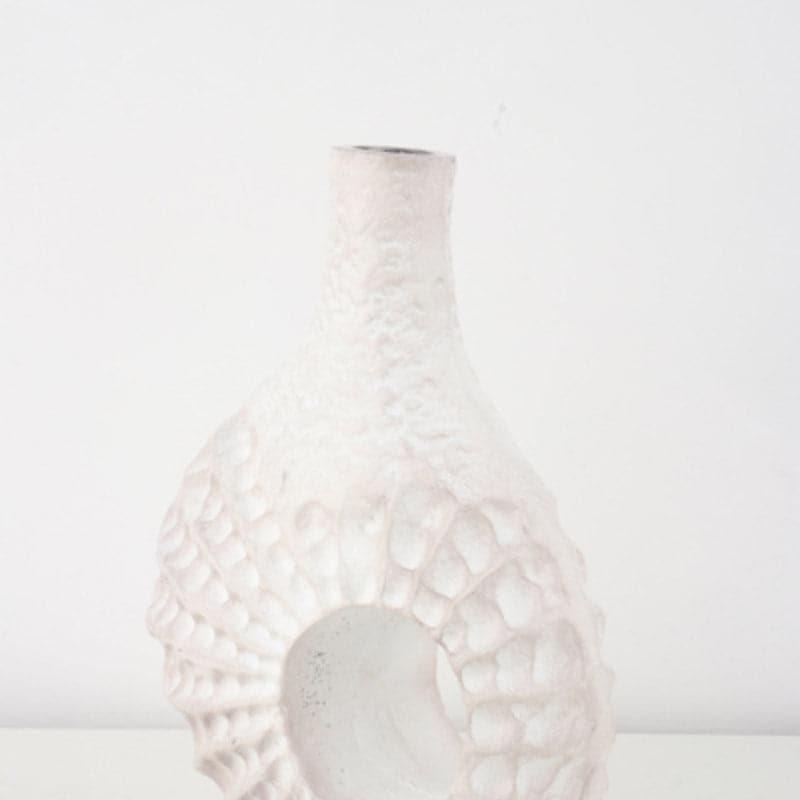 Buy Counch Call Vase - White Vase from Vaaree