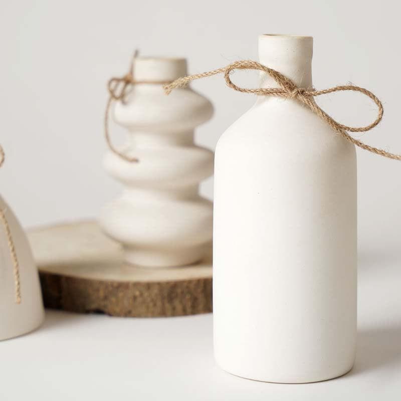 Buy Vase - Curvilinear Vases - Set of Three at Vaaree online