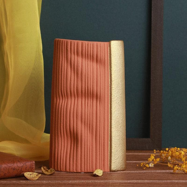 Buy Vase - Delphine Textured Vase - Rust at Vaaree online