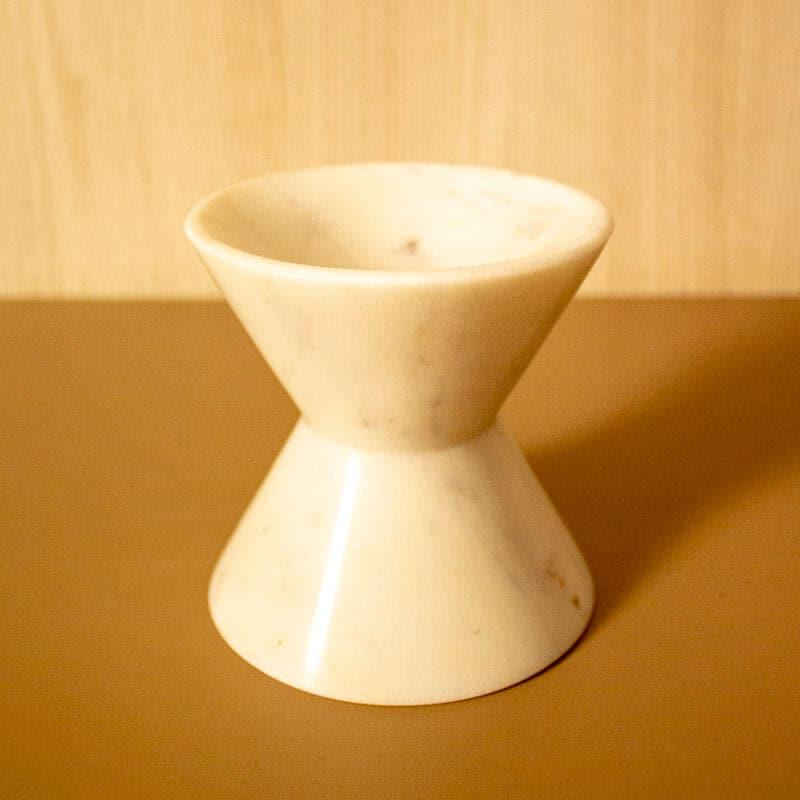 Buy Dumroo Marble Vase Vase from Vaaree