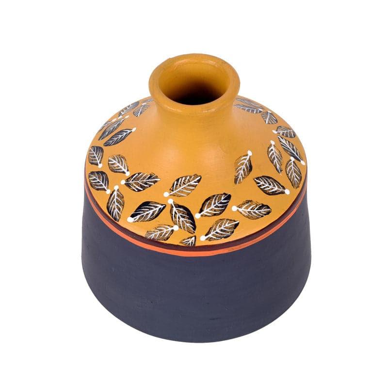 Buy Eeshan Tribal Terracotta Vase Vase from Vaaree