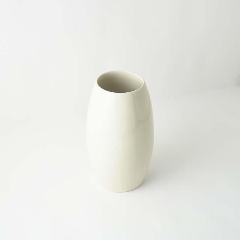 Buy Elli Ceramic Vase - Nordic White Vase from Vaaree