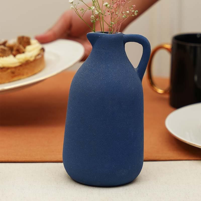 Buy Fika Vase Vase from Vaaree