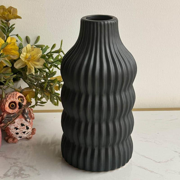 Vase - Gaama Ceramic Vase - Black