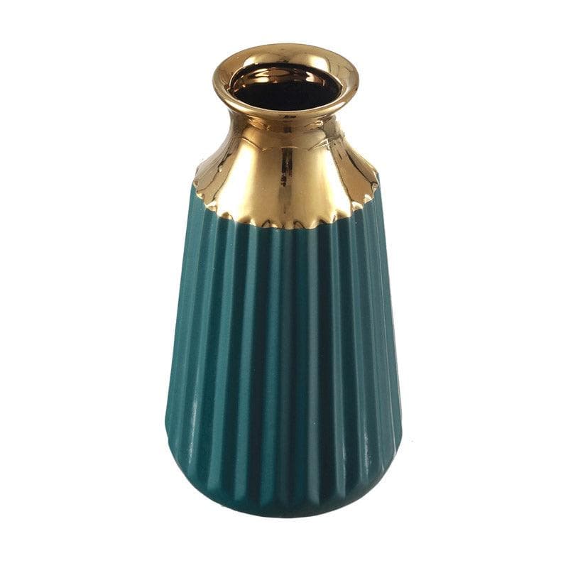 Buy Heather Ribbed Vase Vase from Vaaree