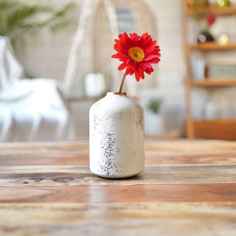 Buy Hela Bottle Vase -White Vase from Vaaree