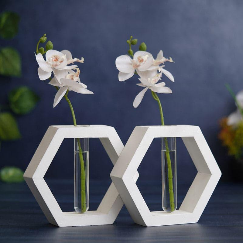 Buy Hexona Vibe Vase Vase from Vaaree