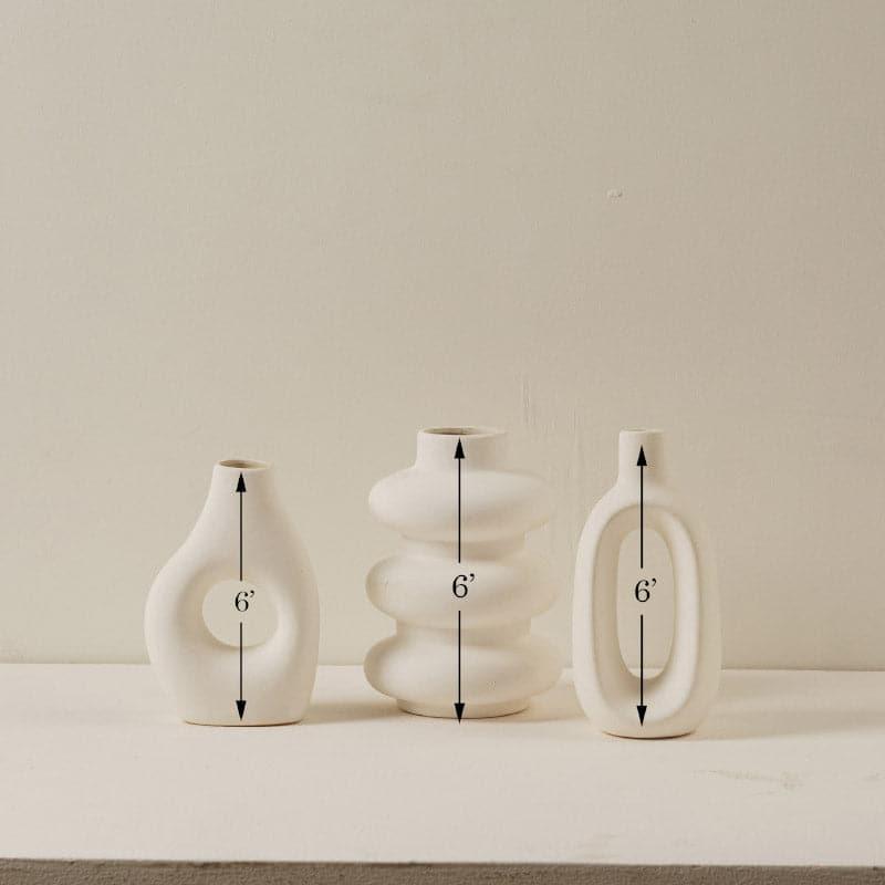 Buy Juno Jane Vase - Set Of Three Vase from Vaaree