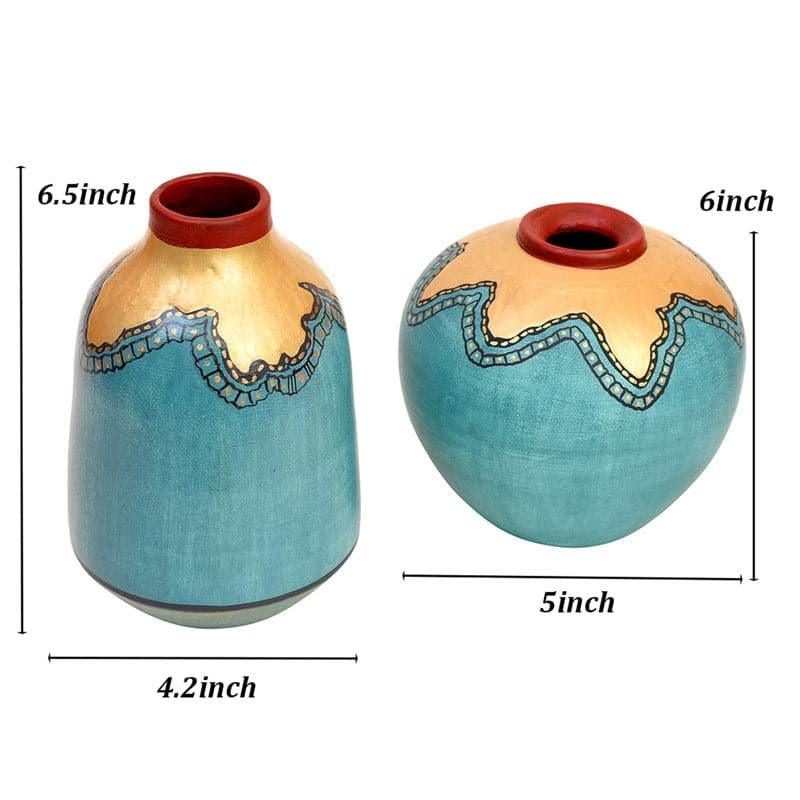 Buy Kachoria Tribal Terracotta Vase - Set Of Two Vase from Vaaree