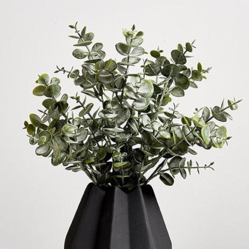 Buy Kathoshi Geometric Vase - Black Vase from Vaaree