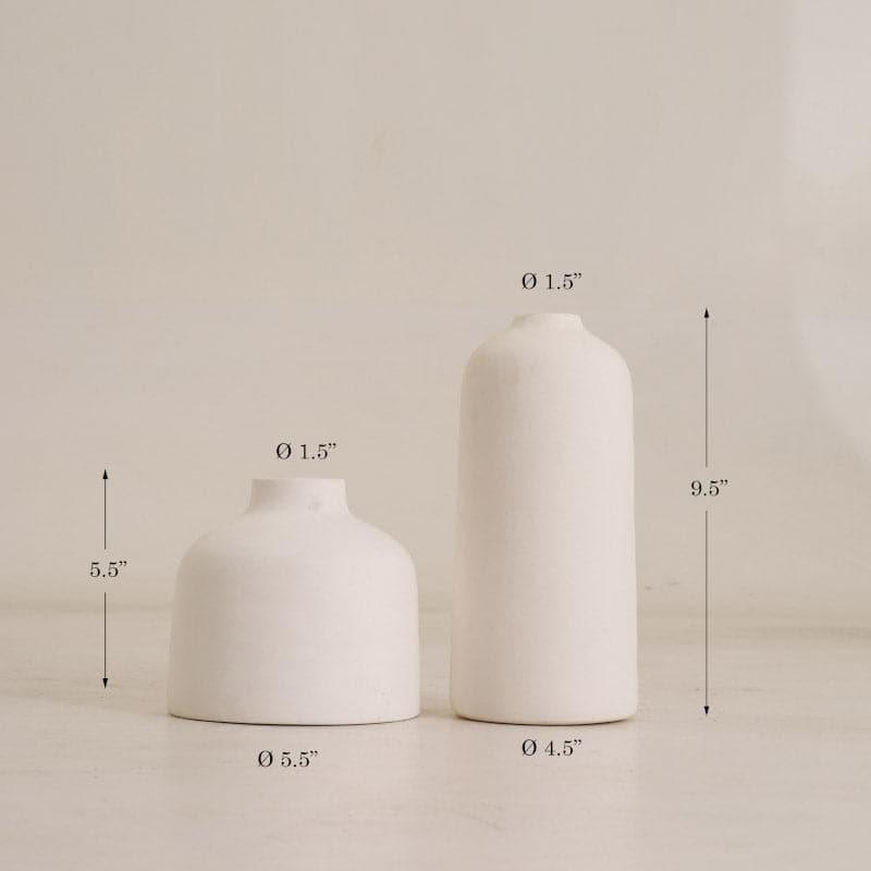 Buy Kein Vase (White) - Set Of Three Vase from Vaaree