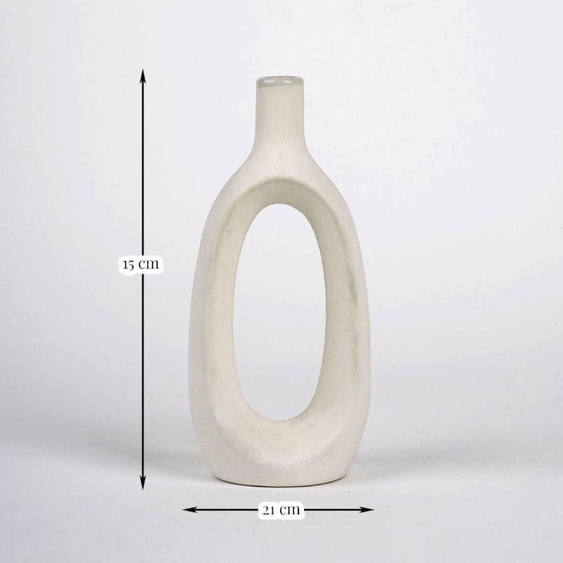 Buy Kein Vase (White) - Set Of Three Vase from Vaaree