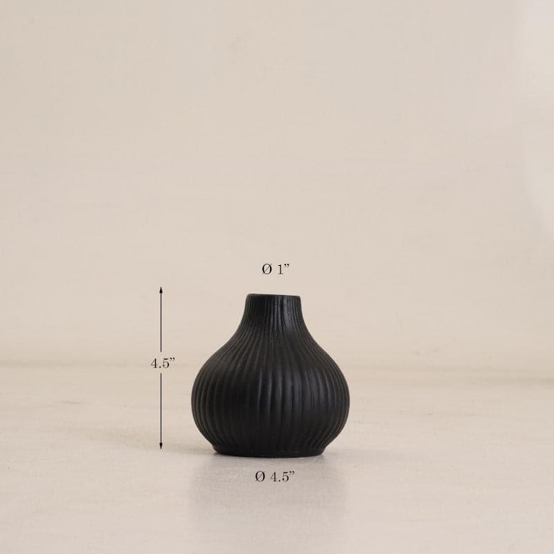 Buy Kella Vase - Black Vase from Vaaree