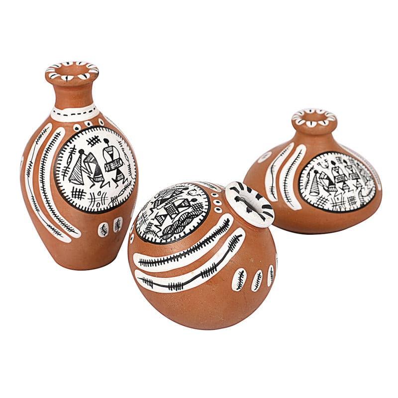 Buy Maroa Tribal Terracotta Vase - Set Of Three Vase from Vaaree