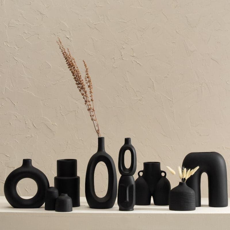 Buy Milo Vase - Set Of Ten Vase from Vaaree