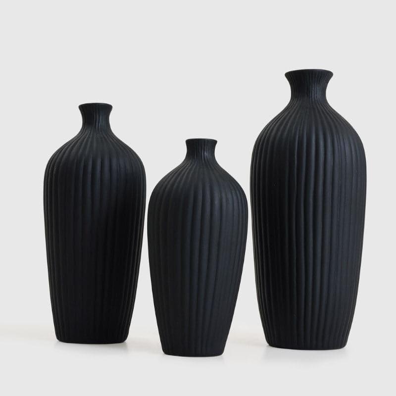 Buy Nara Vase (Black) - Set Of Three Vase from Vaaree