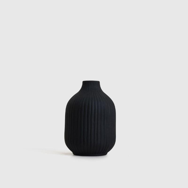 Buy Nezi Vase - Black Vase from Vaaree