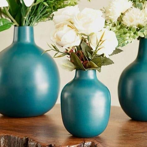 Buy Ourania Metal Vase (Blue) - Set Of Three Vase from Vaaree