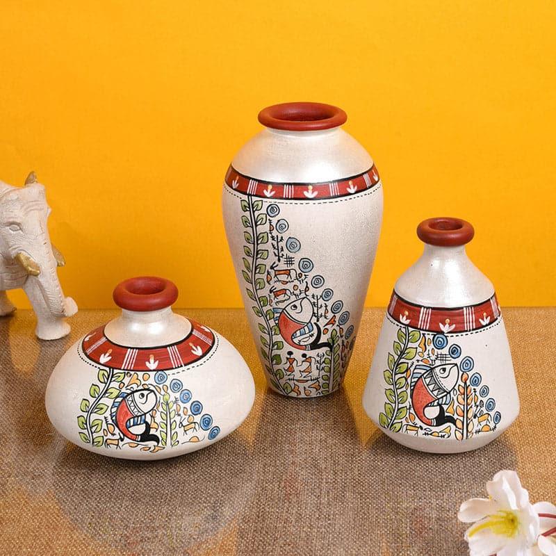 Buy Ourania Tribal Terracotta Vase - Set Of Three Vase from Vaaree