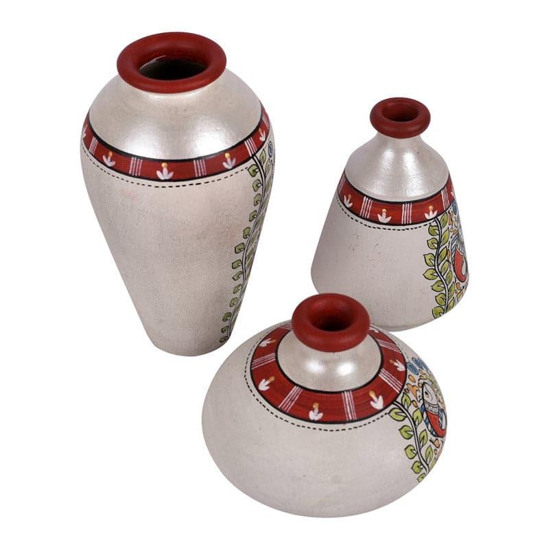 Buy Ourania Tribal Terracotta Vase - Set Of Three Vase from Vaaree