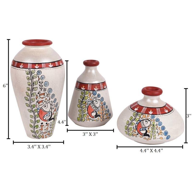 Buy Ourania Tribal Terracotta Vase - Set Of Three Vase from Vaaree