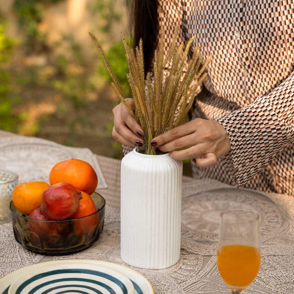 Vase - Pingo Vase With Naturally Dried Rustic Grass