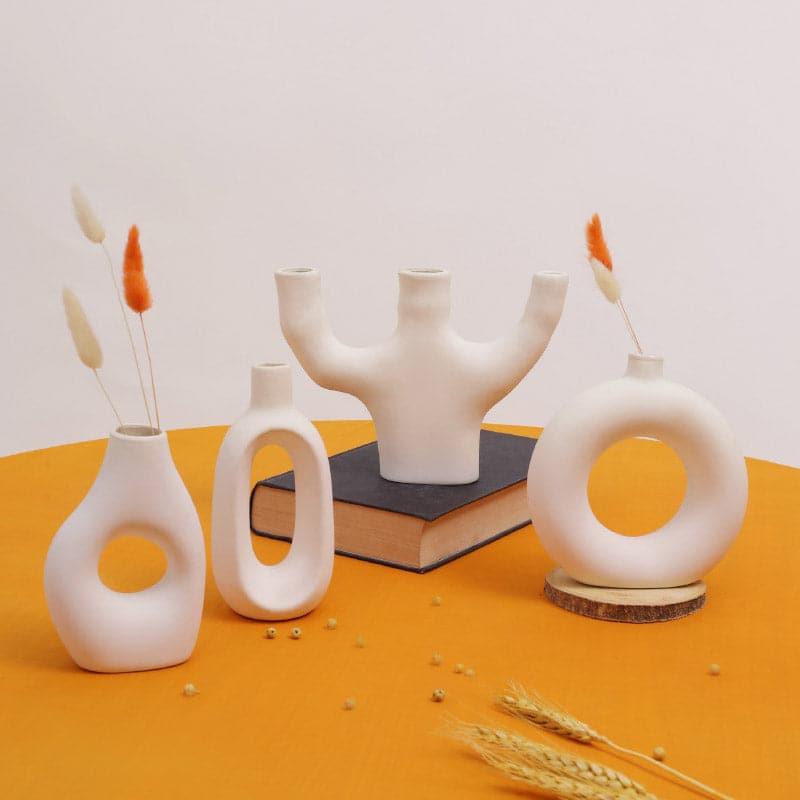 Buy Pisa Vase - Set Of Four Vase from Vaaree