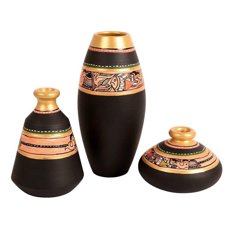 Buy Poshell Tribal Terracotta Vase - Set Of Three Vase from Vaaree