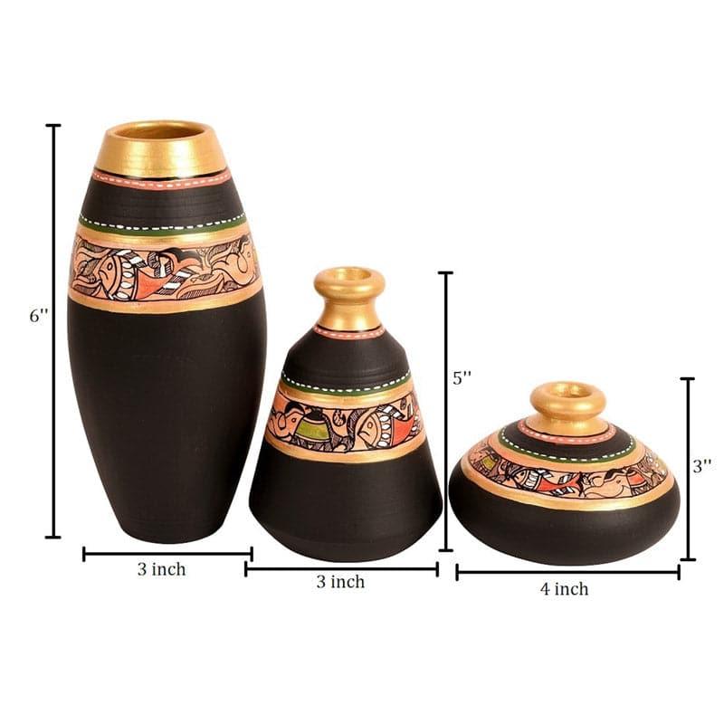 Buy Poshell Tribal Terracotta Vase - Set Of Three Vase from Vaaree