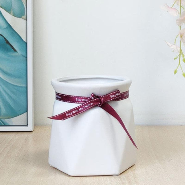 Buy Quirky Contours Vase - White Vase from Vaaree