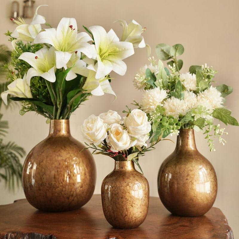 Buy Sephona Metal Vase - Set Of Three Vase from Vaaree