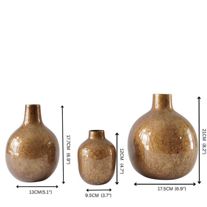 Buy Sephona Metal Vase - Set Of Three Vase from Vaaree