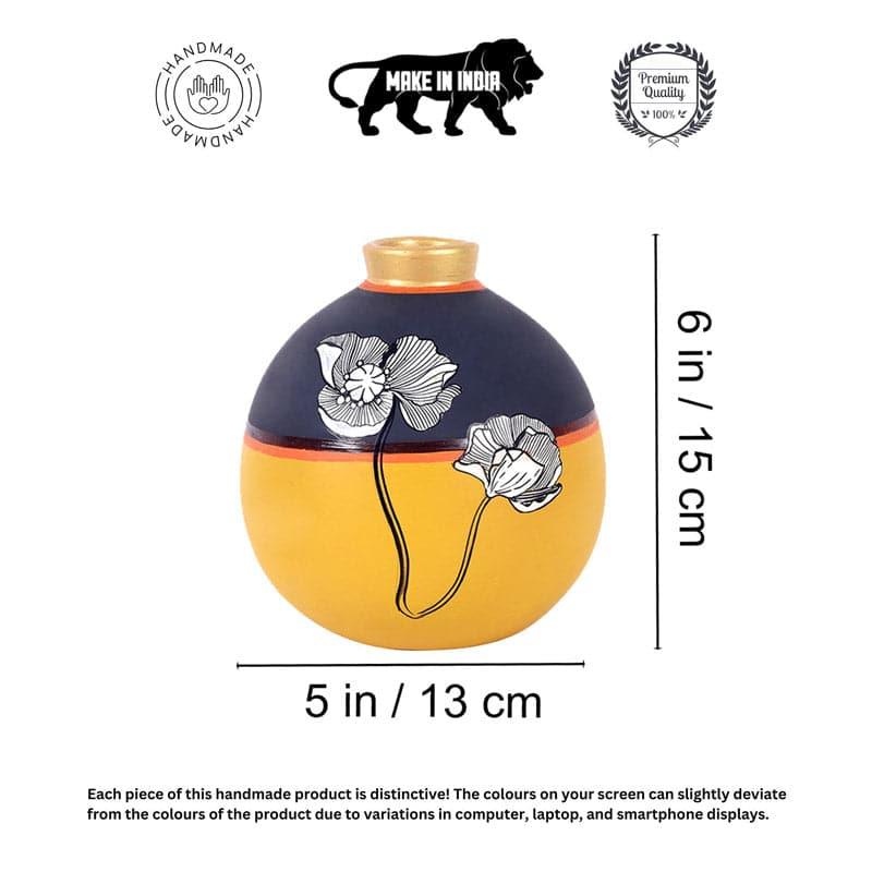 Buy Sunflower Bliss Round Vase Vase from Vaaree