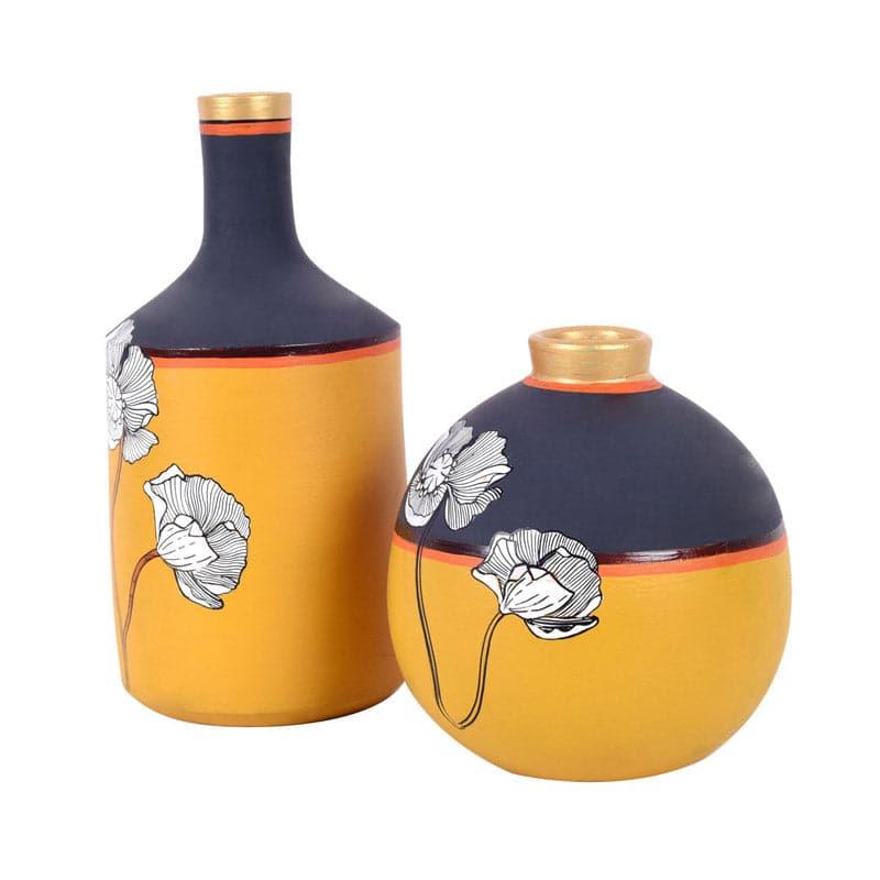 Buy Sunflower Bliss Vase - Set Of Two Vase from Vaaree