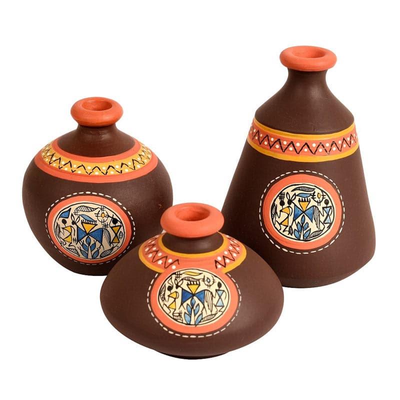 Buy Thalissa Tribal Terracotta Vase - Set Of Three Vase from Vaaree