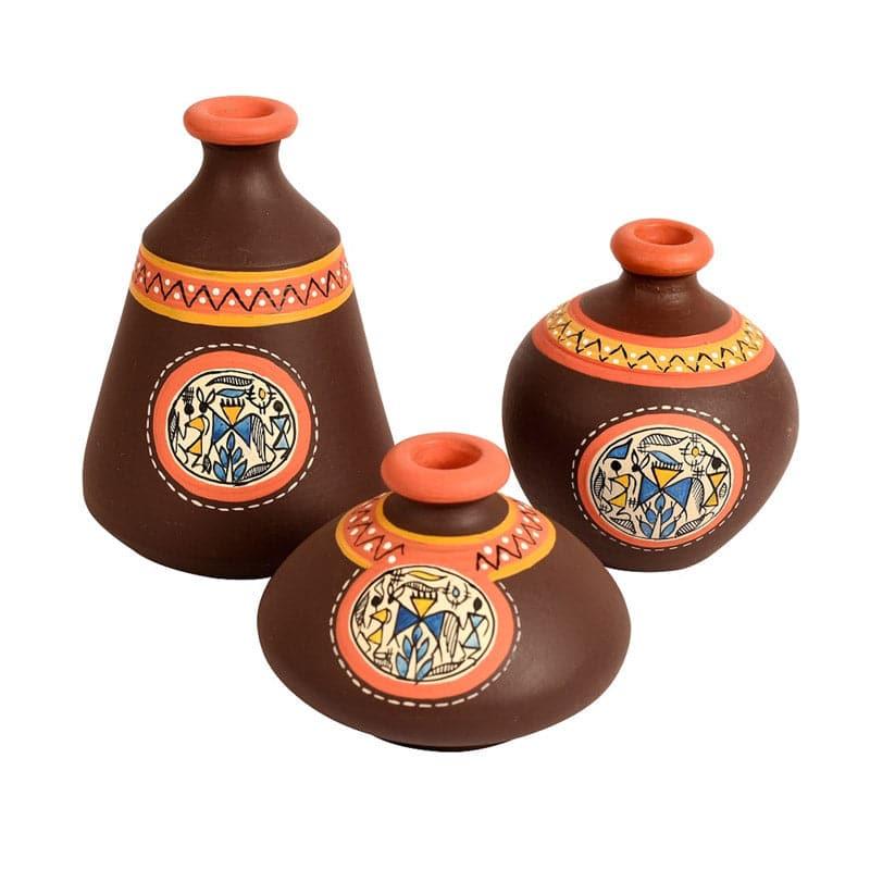 Buy Thalissa Tribal Terracotta Vase - Set Of Three Vase from Vaaree